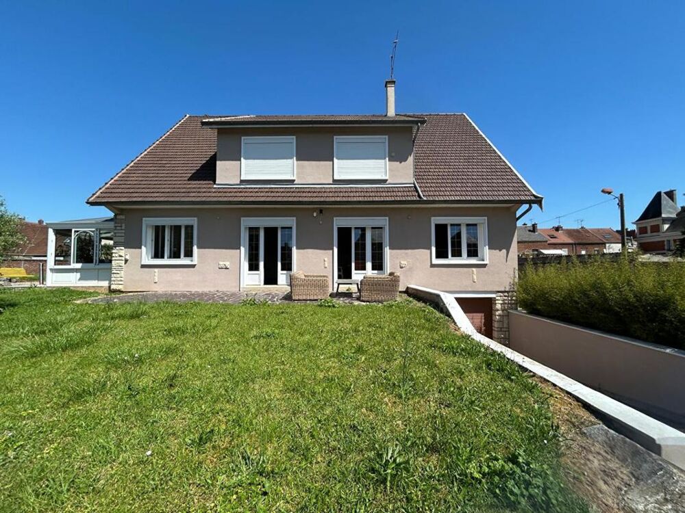 Maison Chauny 7 pièce(s) 262 m2