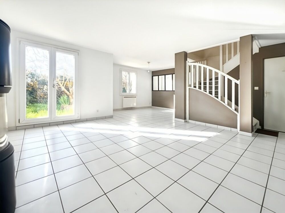MAISON INDIVIDUELLE COUP DE COEUR À VENDRE  7 PIÈCES  138 m²  CENTRE-VILLE DE PLAISIR (78)