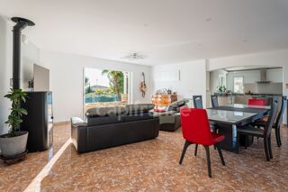  Villa à vendre 6 pièces 200 m²