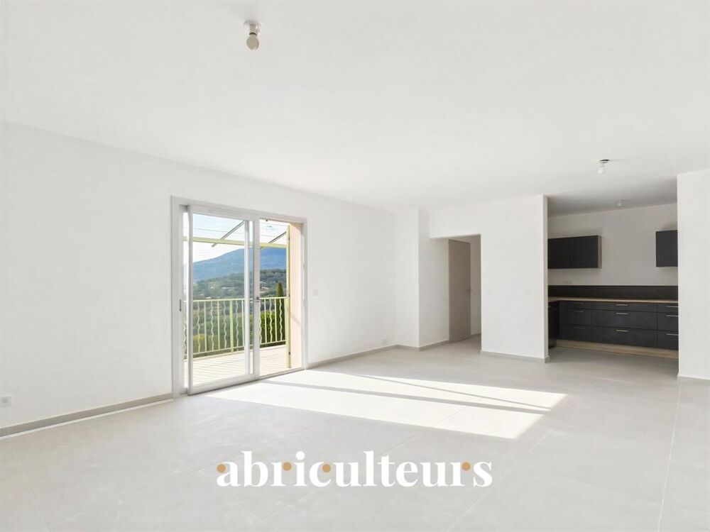 Bel appartement neuf de 95 m² avec une vue panoramique en vente sur Fayence (83440)