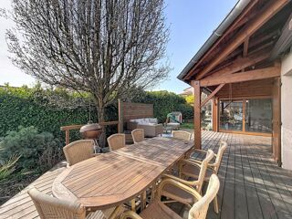  Villa � vendre 6 pi�ces 180 m�