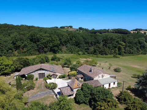   Corps de ferme de caractère avec seconde habitation sur plus de 24 hectares Maison - 12 pièce(s) - 400 m²