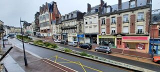  Immeuble � vendre 15 + pi�ces 470 m�