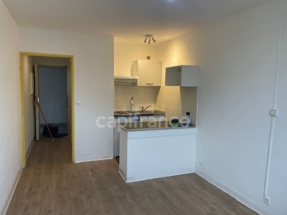 MARSEILLE 10e Arrt à vendre STUDIO LOUE 22m2 85000 Euros