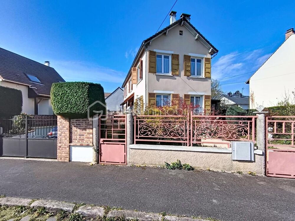 ? Maison Traditionnelle 156 m²  Sous-sol total 65 m²  Terrain 426 m²