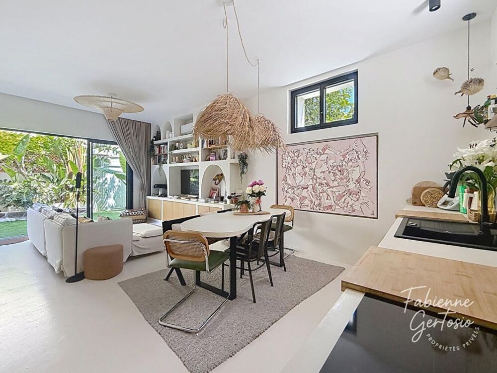Vente Maison La Ciotat ! RARE ! Maison de ville réinventée à 5mn  à pieds des plages et du port La ciotat
