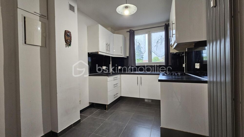 Vente Appartement BEL APPARTEMENT F2 DE 40 m² à 10 minutes à pied de la gare de CHELLES Chelles