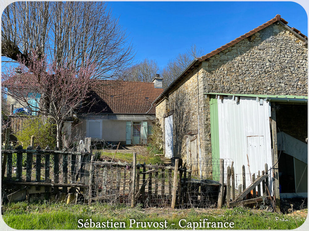 Vente Maison Dpt Dordogne (24),  vendre proche de EXCIDEUIL, fermette 75m2 hab avec grange, terrain 22500m dont terrain 15000m2  btir Excideuil