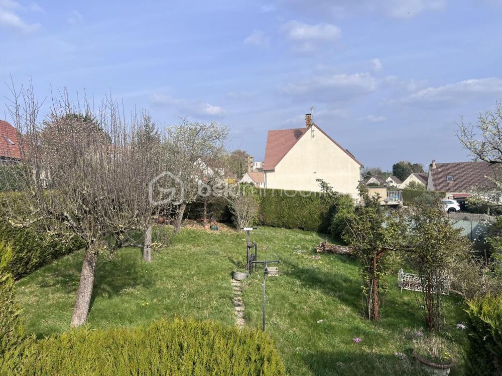 Vente Maison Chateau-Thierry - 88m2 - Sous-sol complet et aménageable - Terrain de 570m2 vue dégagée et 2 terrasses pour en profiter ! Chateau thierry