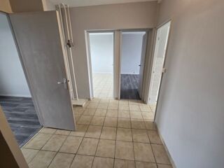  Appartement à louer 3 pièces 57 m²