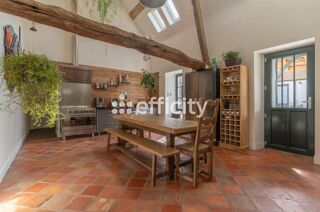  Villa à vendre 8 pièces 230 m²