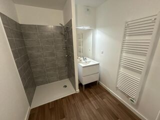  Appartement à louer 2 pièces 50 m²