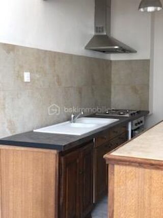  Immeuble � vendre 10 pi�ces 215 m�