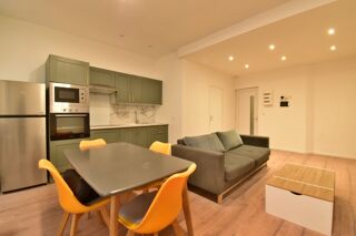  Immeuble  vendre 8 pices 195 m