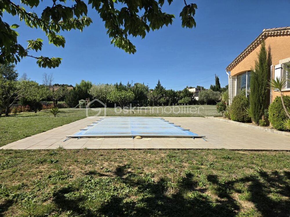 Vente Villa Villa traditionnelle de 2003 située sur les extérieurs de la commune de Lédignan Ledignan