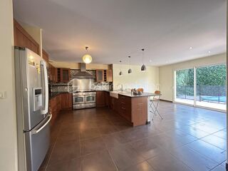  Villa � vendre 8 pi�ces 235 m�