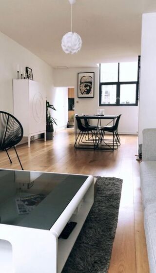  Appartement à louer 2 pièces 74 m²