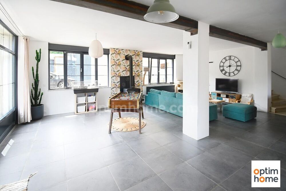 Vente Maison UNE PROPRIÉTÉ DE CARACTÈRE DE 325 M² SUR PLUS DE 35 ARES, AVEC PISCINE ET 11 GARAGES ! Pierrepont