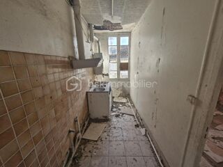  Immeuble à vendre 5 pièces 196 m²