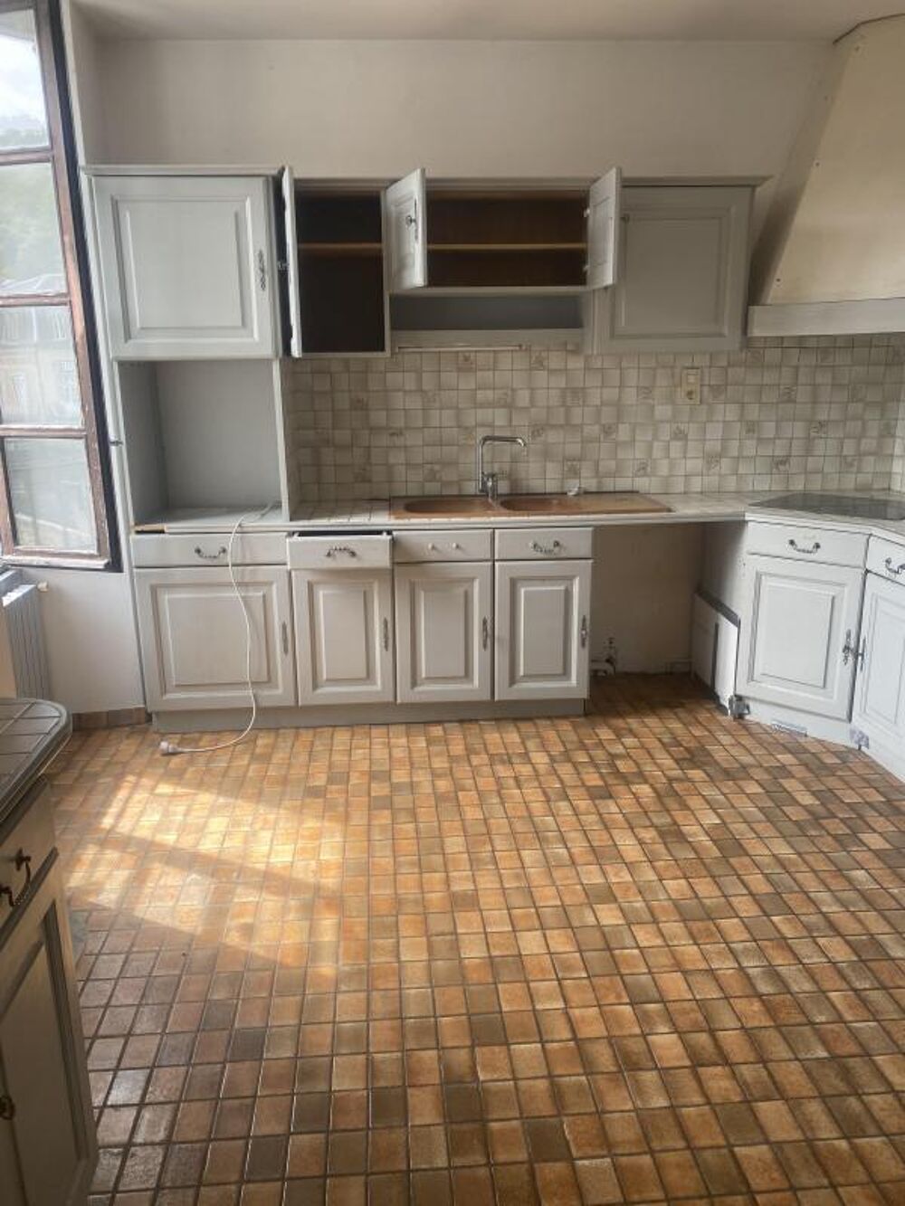 Location Appartement A LOUER GRAND TYPE 2/ 3 SUR TOUR DE VILLE Villefranche de rouergue