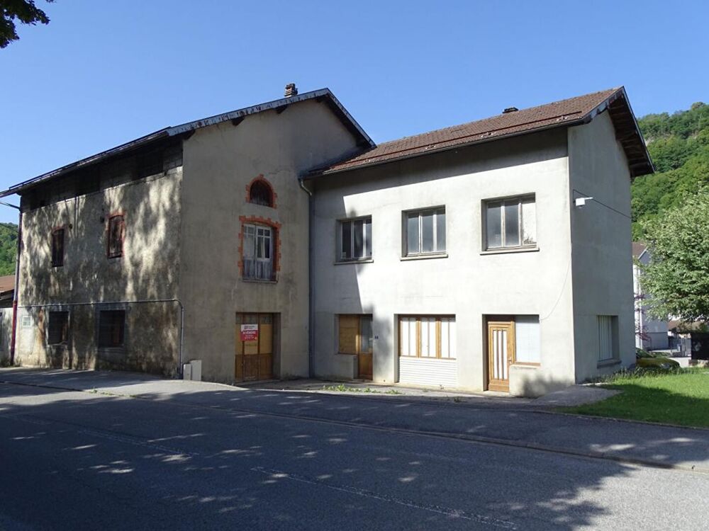 Vente Immeuble Batiment 690m² environ Moirans en montagne