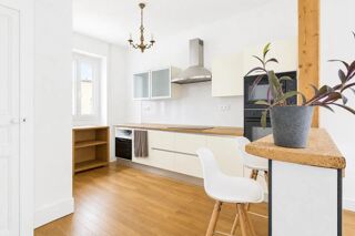  Propriété/château à vendre 6 pièces 123 m²
