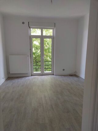  Appartement à louer 3 pièces 52 m²