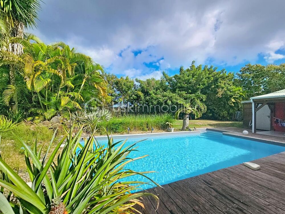 Villa 3 chambres + bungalow piscine