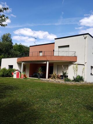  Maison à vendre 11 pièces 210 m²