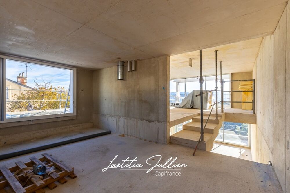   Marseille 8