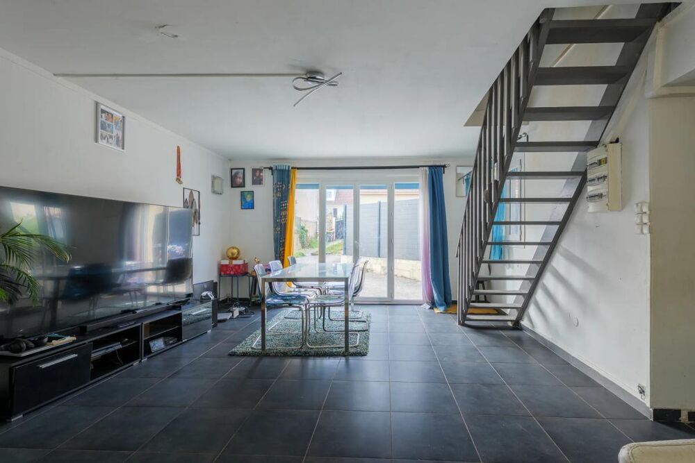 Vente Maison Maison de 3 pièces de 100 m² à Lagny-sur-Marne Lagny sur marne