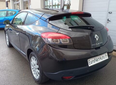 M&eacute;gane Coup&eacute; 1,6 L 110 CV DYNAMIQUE 2009 occasion 91720 Maisse