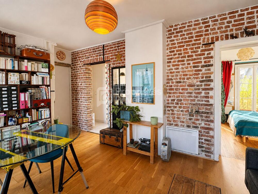 Vente Appartement 75009 PARIS - Quartier Martyrs-Lorette-Cadet- Appartement lumineux, traversant avec 6  balcons et belle vue Paris 9