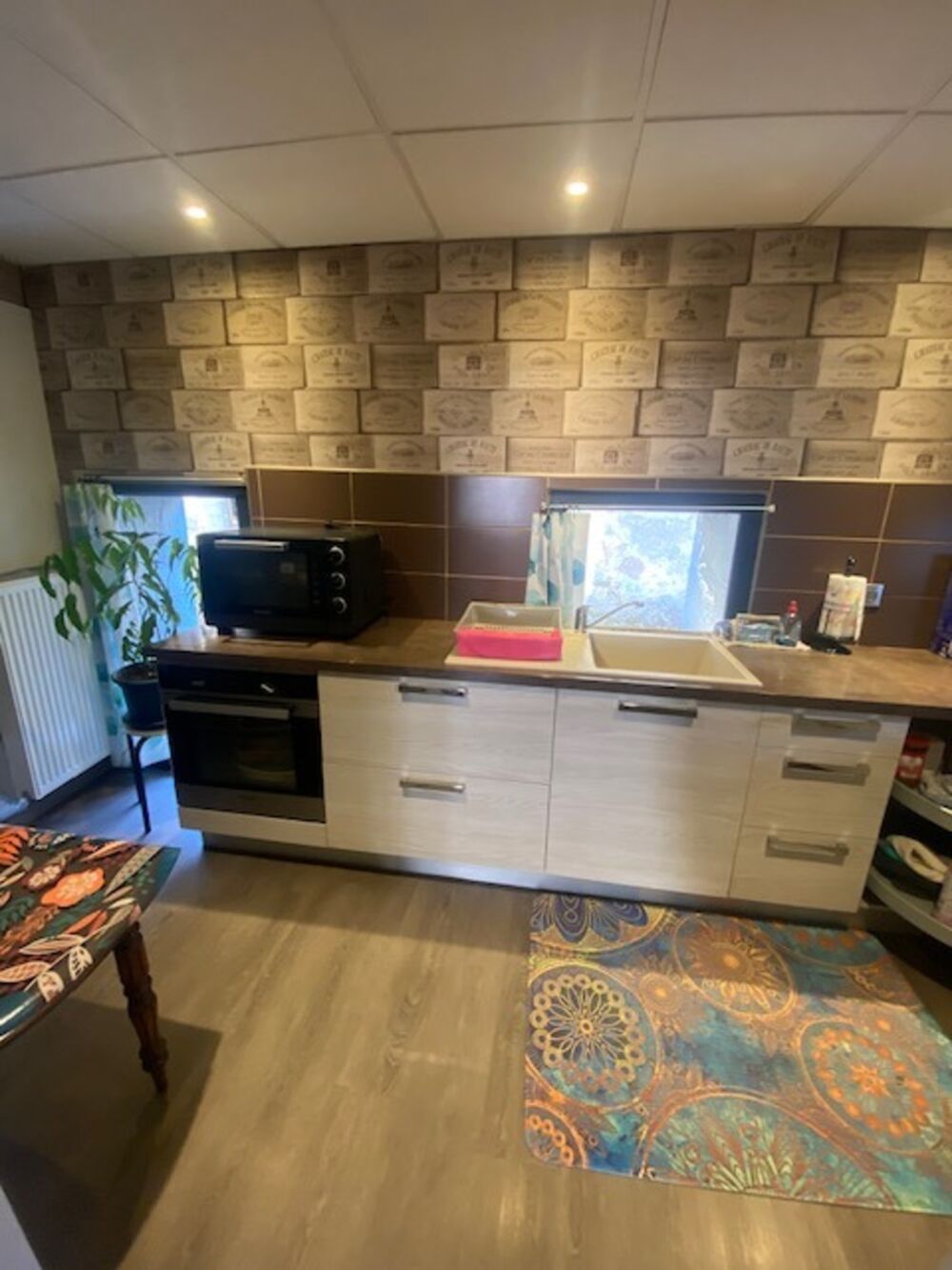 A ne pas manquer : Une maison haute en couleur dans un village pittoresque