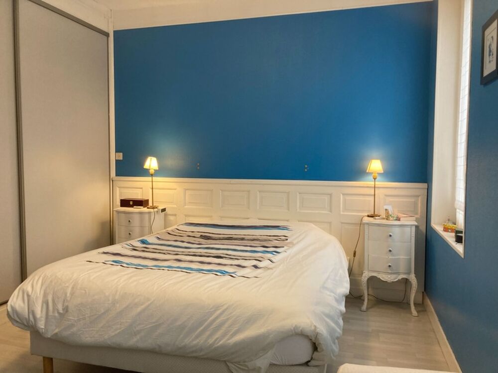 Dpt Dordogne (24), à vendre PERIGUEUX maison de ville avec un extérieur