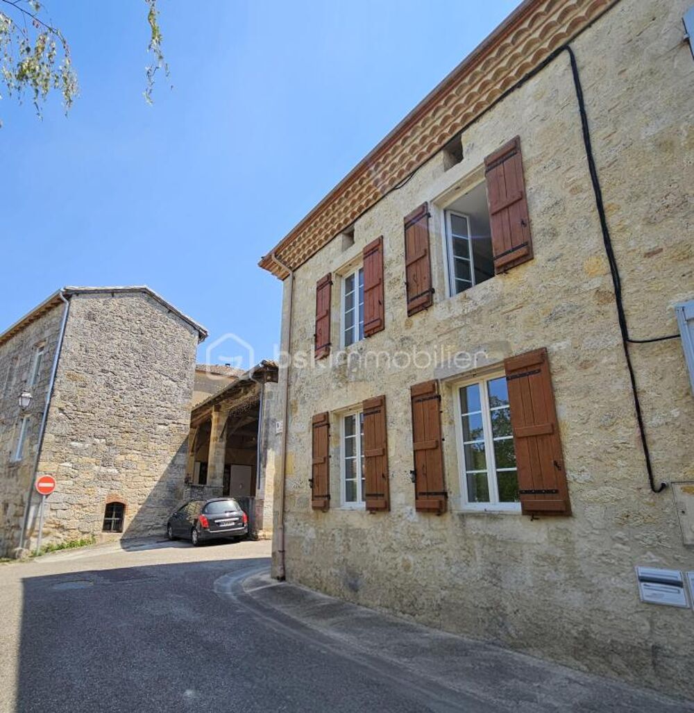Maison de ville en pierre calme et lumineuse