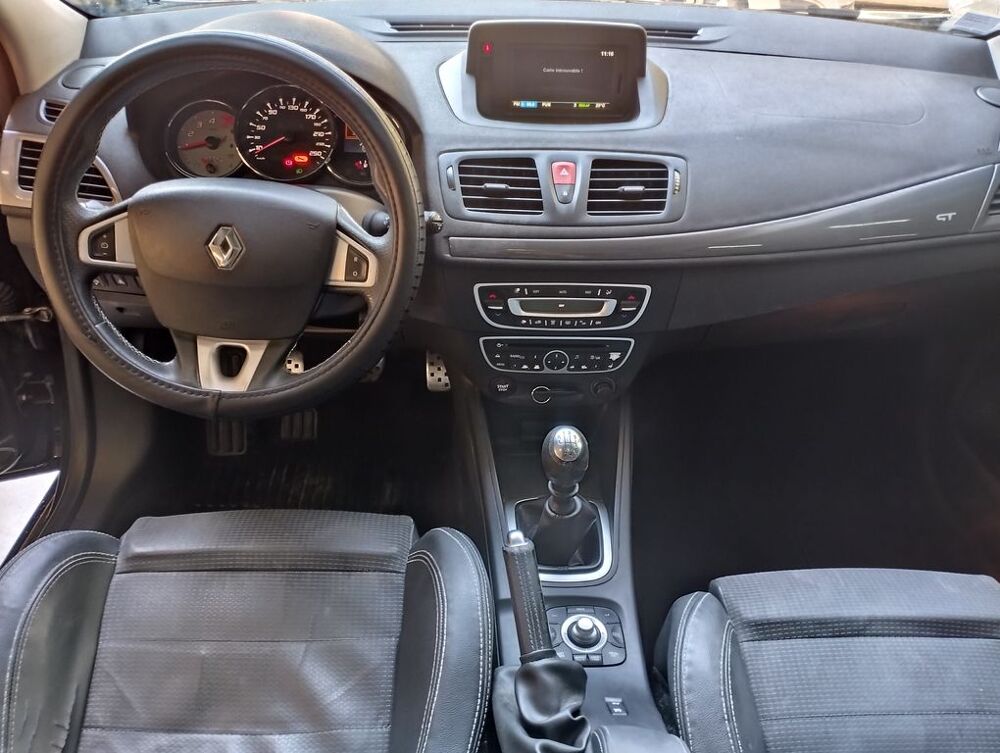 M&eacute;gane Coup&eacute; III 2.0 DCI 160 GT 3P 2011 occasion 06640 Saint-Jeannet
