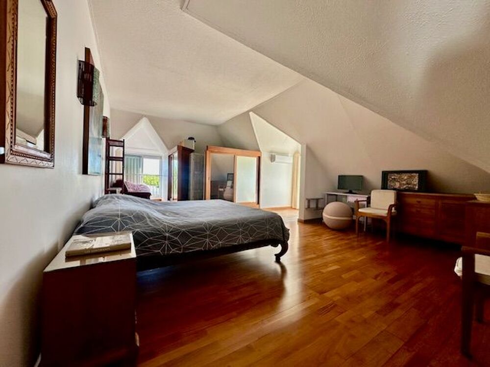 PENTOUSE A L HERMITAGE DEUX APPARTEMENTS T3/ T4