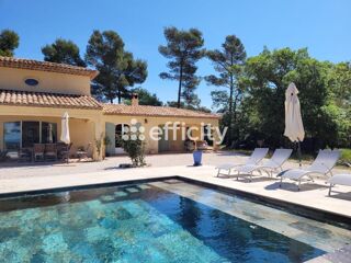 Villa à vendre 5 pièces 220 m²