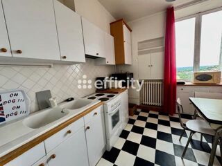  Immeuble à vendre 15 + pièces 400 m²