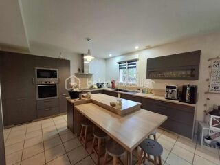  Maison à vendre 8 pièces 177 m²