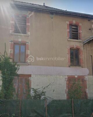  Immeuble � vendre 3 pi�ces 210 m�