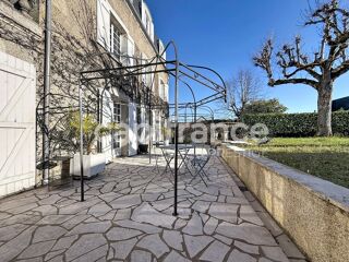  Maison � vendre 9 pi�ces 275 m�