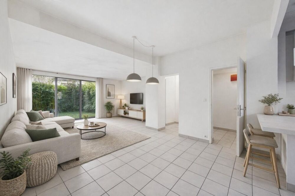 Vente Maison - 78220 VIROFLAY - MAISON FAMILIALE AVEC EXTENSION 140m2 - 3 NIVEAUX - 4 à 5 CHAMBRES - SOUS SOL - BAIGNE DE LUMIERE - GARAGE - Viroflay