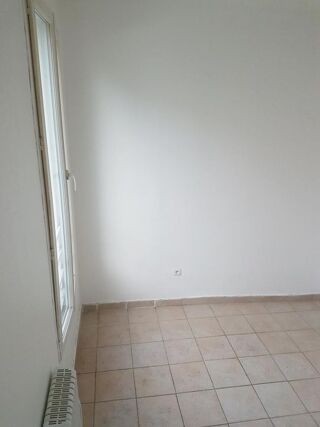  Appartement à louer 2 pièces 28 m²