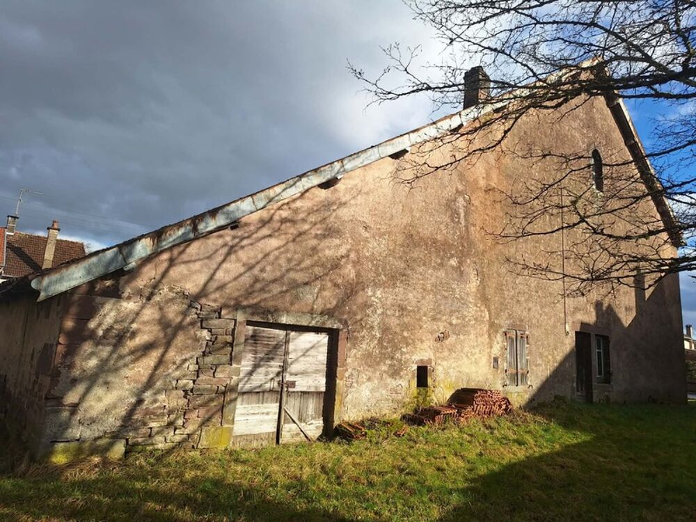 CORBENAY (70) Ferme de 350m² à rénover entièrement, terrain 1400m²