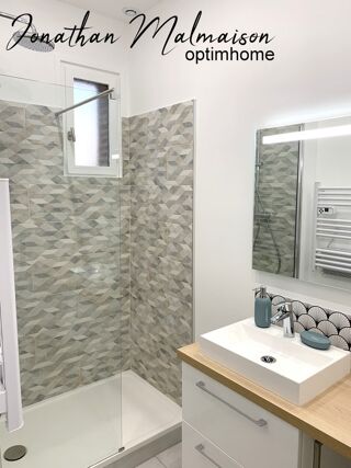  Immeuble � vendre 15 + pi�ces 300 m�