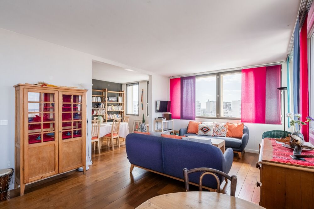 Vente Appartement À VENDRE - Appartement T5 de 100 m² avec vue panoramique – Place des Fêtes, Paris 19? Paris 19