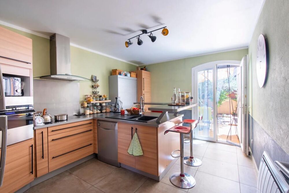 Vente Maison Maison de 4 pièces de 108 m² à Salon-de-Provence Salon de provence