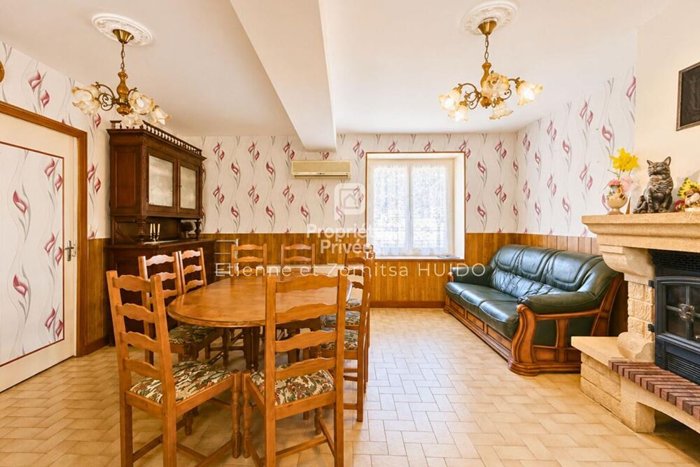 Vente Maison Grande longère comprenant plusieurs bâtiments Buxeuil